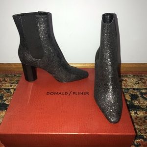 Donald Pliner- Laila